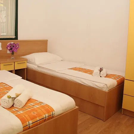 Apartment In 6236